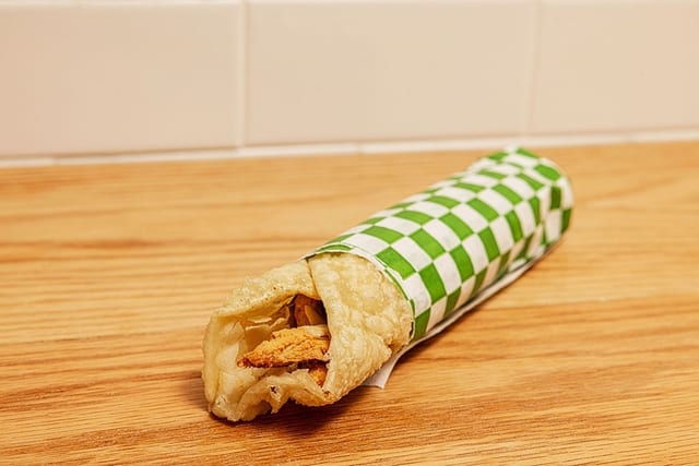 Plant-Based-Chicken Roll.